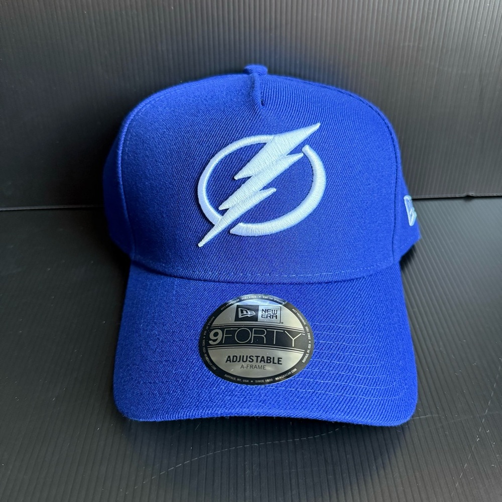 NWT New Era Tampa Bay Lightning 9Forty Blue A-Frame SnapBack Adjustable Hat Cap